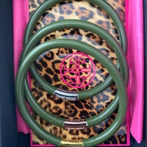 Budah girl bangles never worn